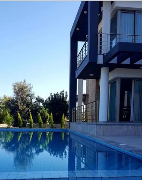 3 BEDROOM VILL FOR SALE IN CATALKOY NORTH CYPRUS