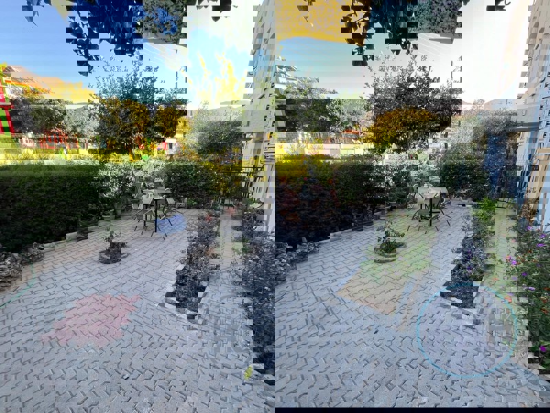 THREE BEDROOM GARDEN APARTMENTS