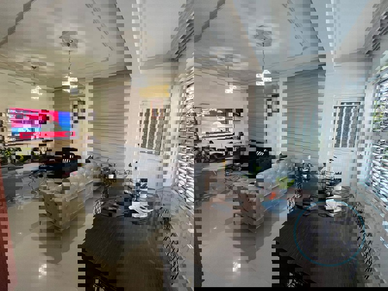 THREE BEDROOM GARDEN APARTMENTS