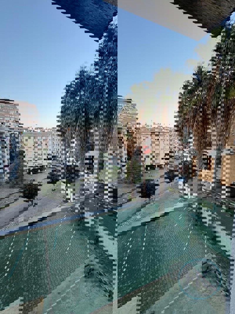 TURKISH TITLE TWO BEDROOM APARTMENT IN CENTRAL KYRENIA