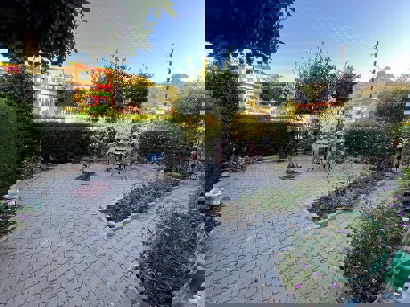 THREE BEDROOM GARDEN APARTMENTS