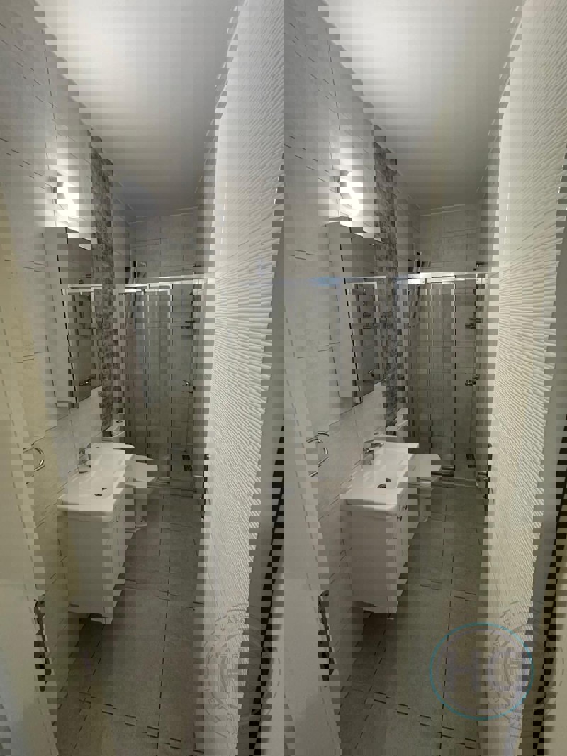 TURKISH TITLE TWO BEDROOM APARTMENT IN CENTRAL KYRENIA