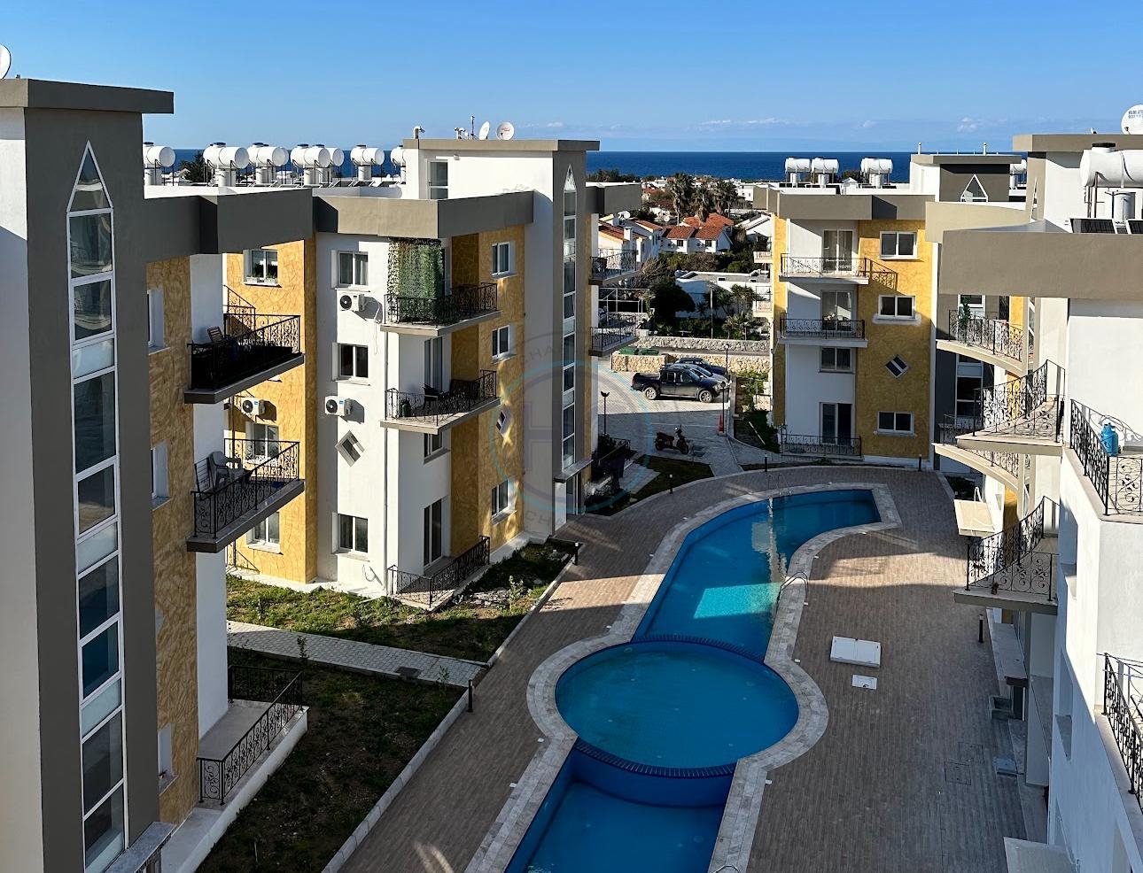 THREE BEDROOM FURNISHED APARTMENT IN ALSANCAK