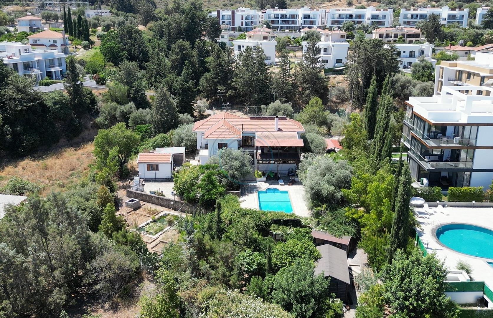 Four-Bedroom Villa on Over 2 Dönüm of Land – Spacious Family Home with Garden & Privacy