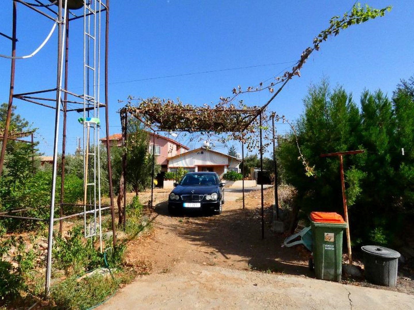 Renovation Opportunity – Detached House Currently Rented – Ideal for Investors