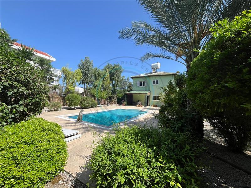 THREE BEDROOM EXCLUSIVE VILLA WITH PRIVATE POOL 