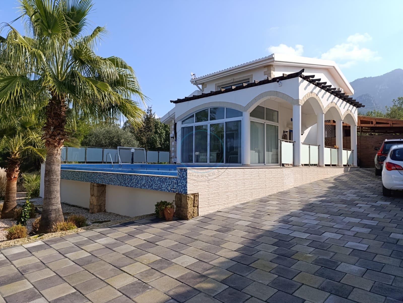 THREE BEDROOM FUNISHED LUXURY VILLA