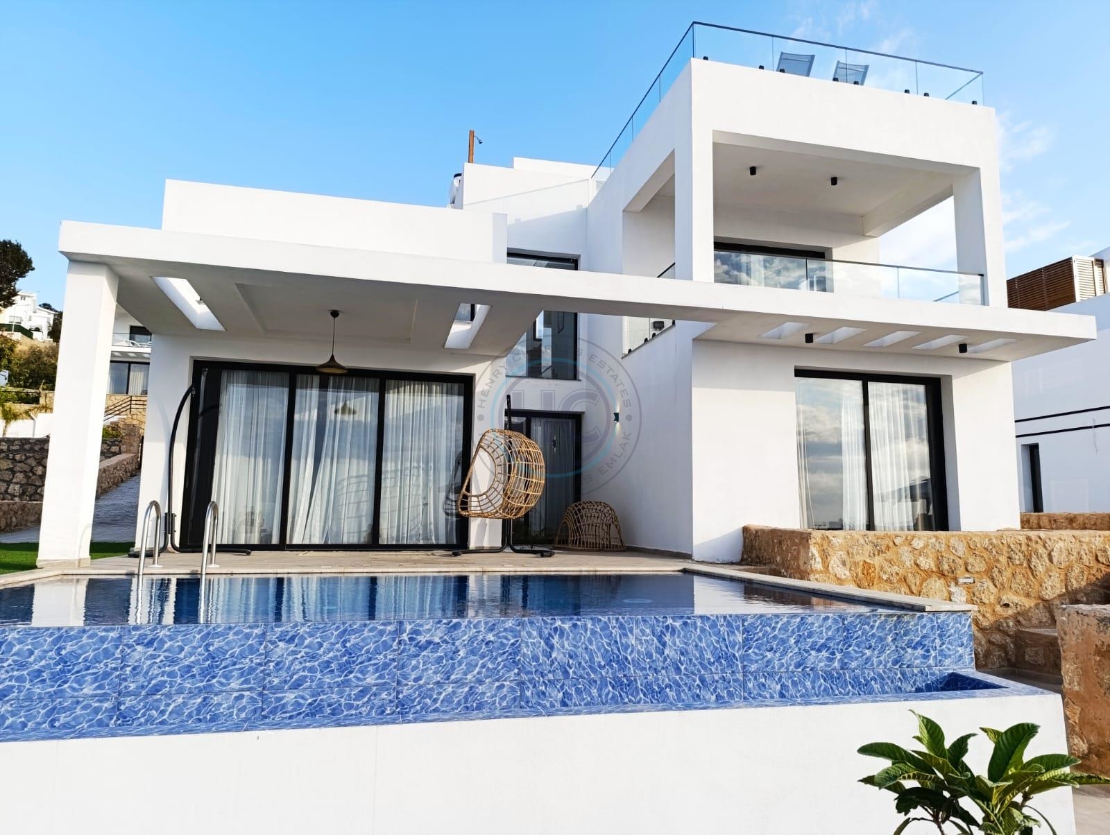 THREE BEDROOM FURNISHED LUXURY VILLA