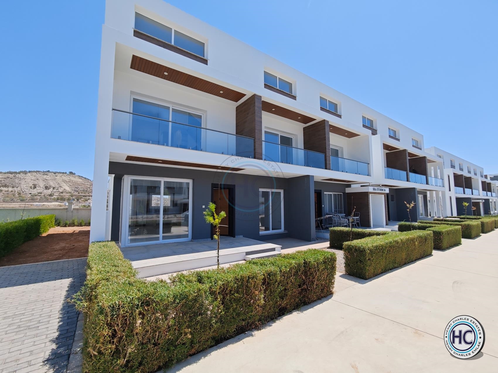 GROUND FLOOR ONE BEDROOM GARDEN APARTMENT (FOUR SEASON 2, VAT INCLUDED)
