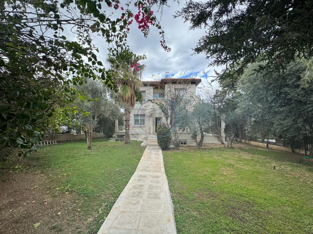FOUR BEDROOM VILLA IN KARAKUM KYRENIA