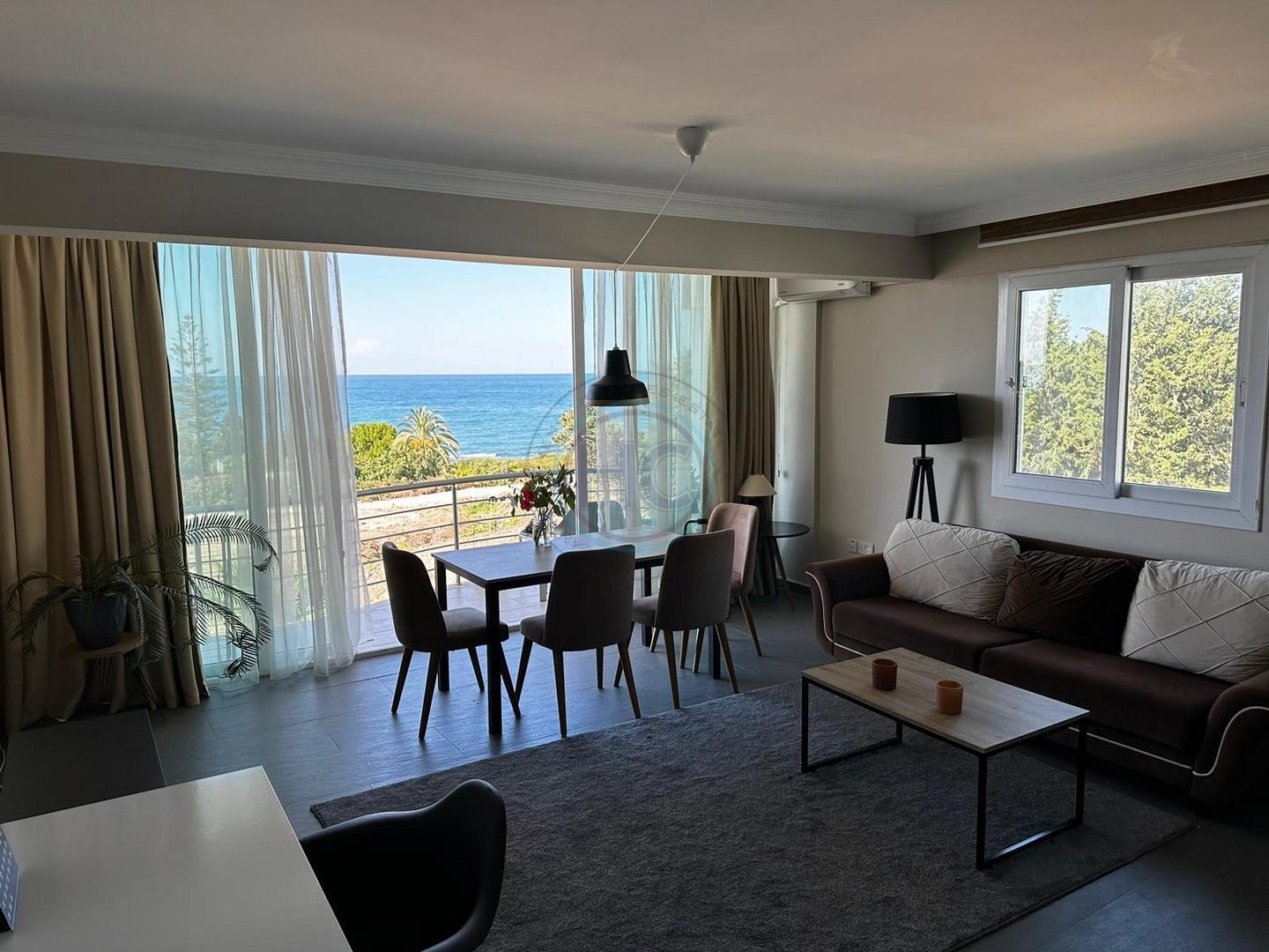 One bedroom Furnished apartment walking distance to the beach