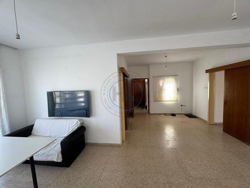 THREE BEDROOM APARTMENT IN ORTAKOY, LEFKOSA