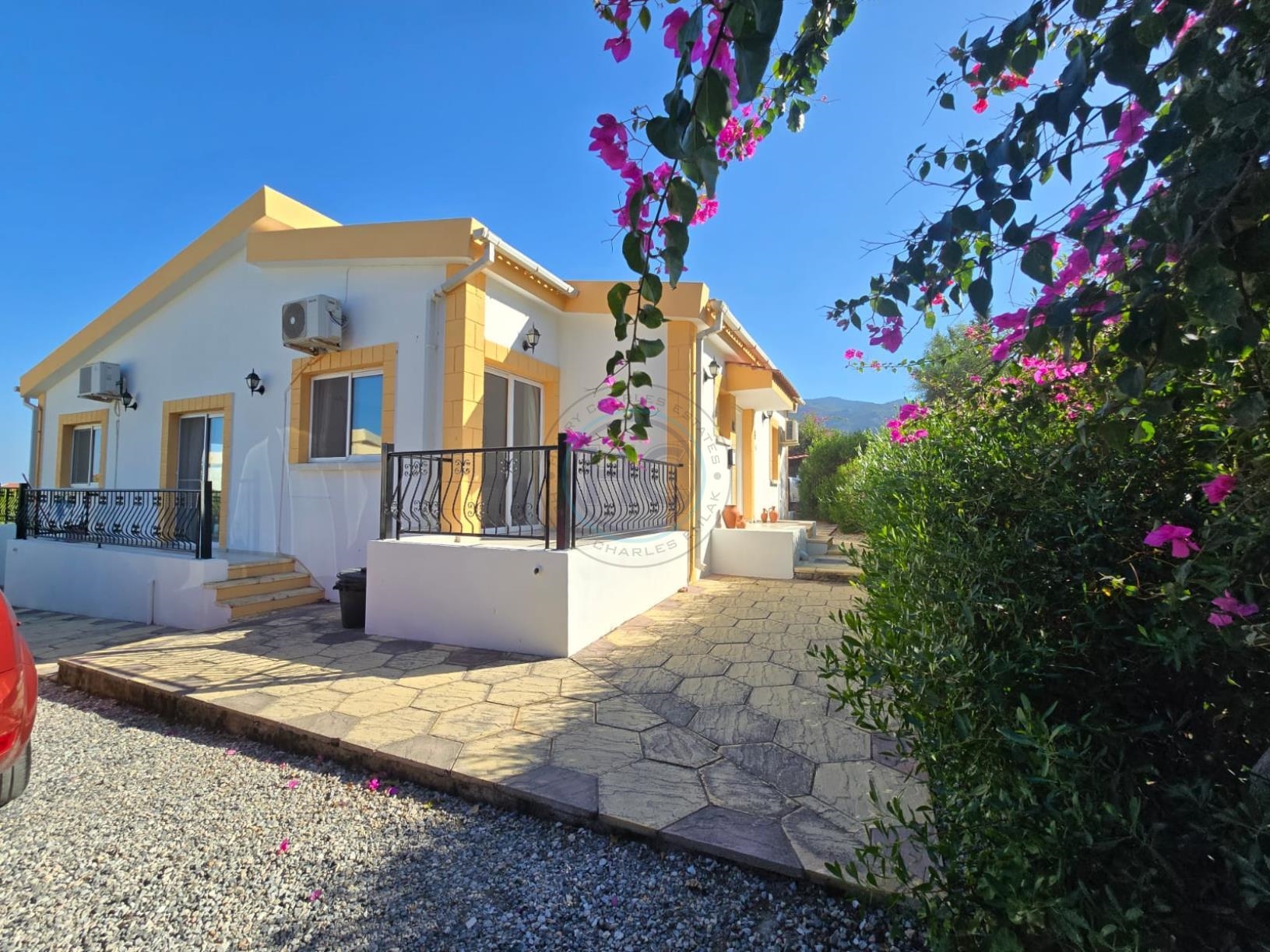 THREE BEDROOM FURNISHED BUNGALOW FOR SALE WITH COMMUNAL POOL - TURKISH TITLE 