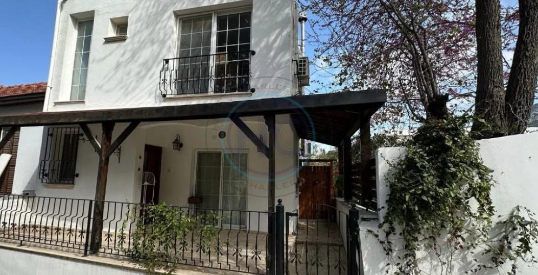 FOUR BEDROOM SEMİ DETACHED TRIPLEX VILLA