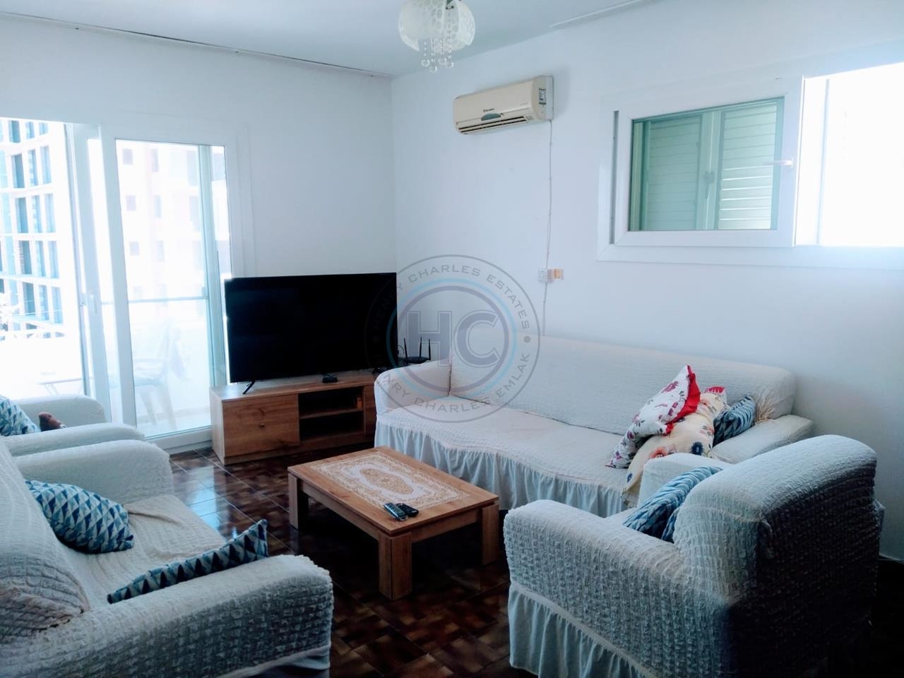 THREE BEDROOM APARTMENT 