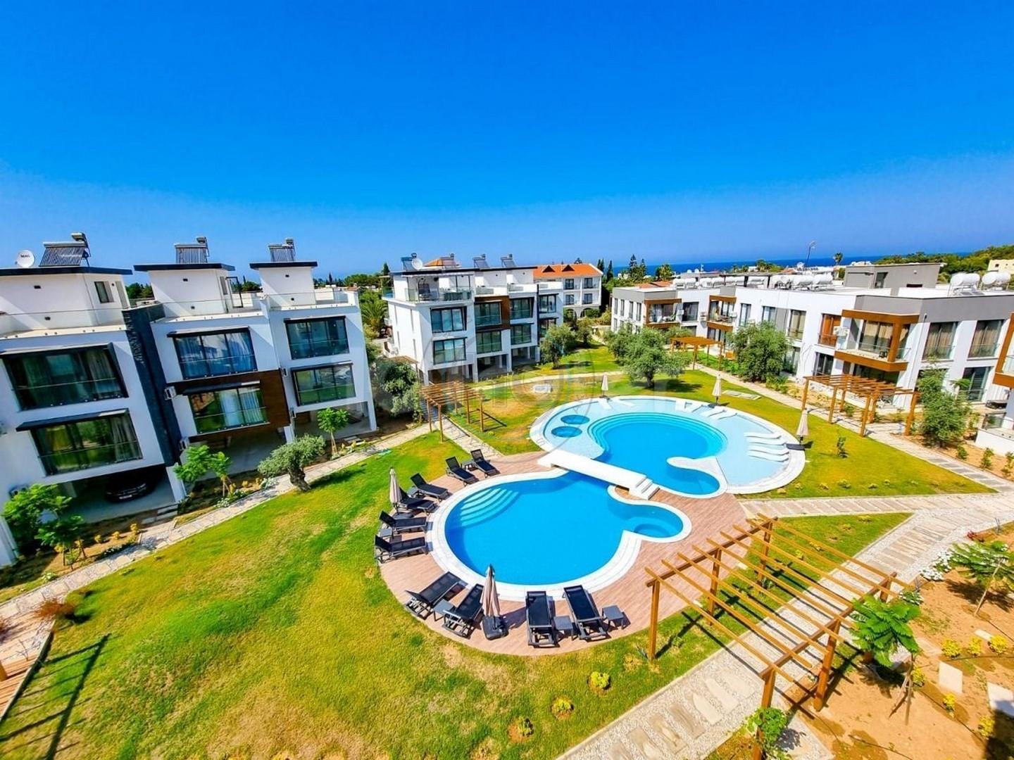 Resale 2 Bedroom Penthouse Furnished Apartment in At Kyrenia Zeytin Homes Site