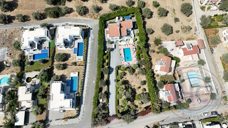 TURKISH TITLE VILLA ON 2,341 OF LAND IN OZANKÖY