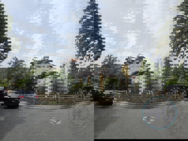 VILLAS FOR SALE IN KARŞIYAKA WITH POOLS, MOUNTAIN AND SEA VIEW