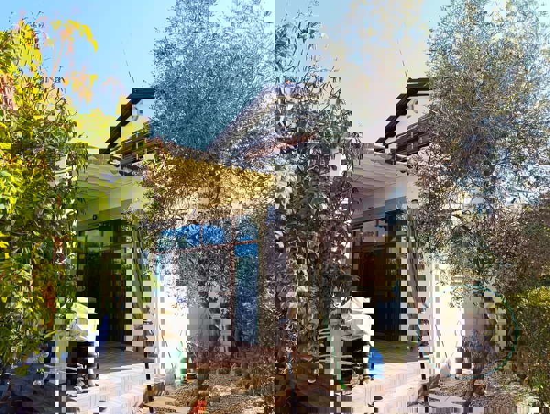 THREE BEDROOM FURNISHED SEASIDE VILLA (CAR INCLUDED)