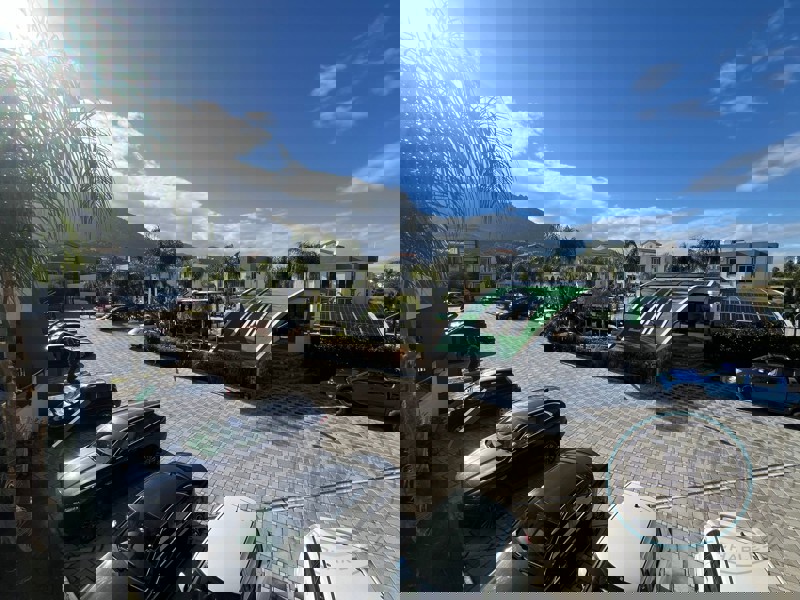 ONE BEDROOM PENTHOUSE APARTMENTS IN A LUXURY COMPLEX